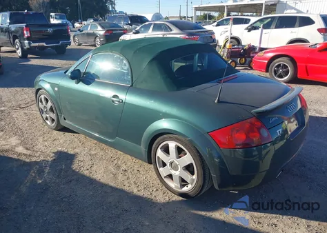 2001 Audi Tt из США, поврежденный, VIN TRUTC28N011001635